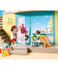 PLAYMOBIL-70434-Family-Fun-PLAYMO-Beach-Hotel2