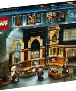 LEGO® Harry Potter™ 76397 Hogwarts™ Moment  Verteidigungsunterricht1