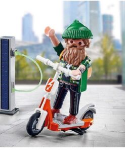 PLAYMOBIL® 70873 Hipster mit E-Roller und Ladestation.